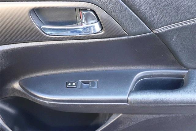 honda-accord-2017-p-1hgcr2f5xha088905image-16