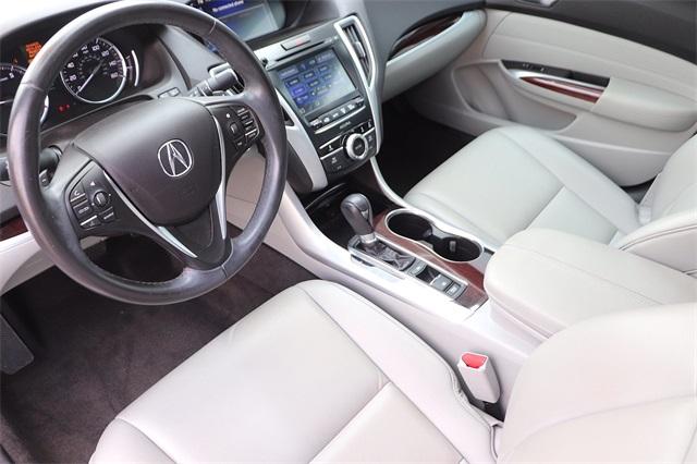 acura-tlx-2017-p-19uub1f3xha002641image-8