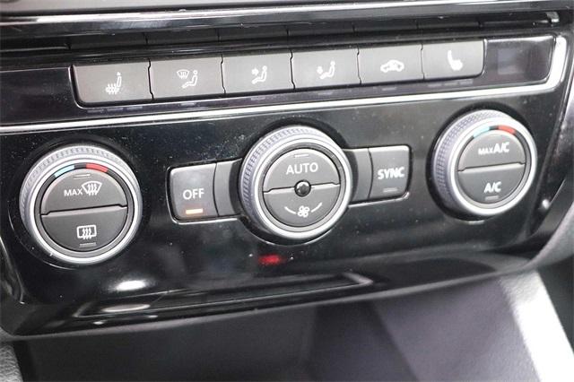 volkswagen-jetta-2017-p-3vwl17aj2hm206923image-19