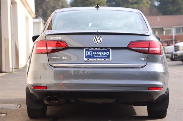 volkswagen-jetta-2017-p-3vwl17aj2hm206923image-6