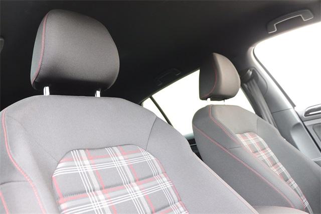 volkswagen-golfgti-2017-p-3vw447au9hm004506image-14