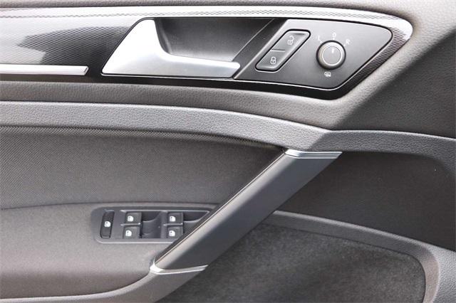 volkswagen-golfgti-2017-p-3vw447au9hm004506image-9