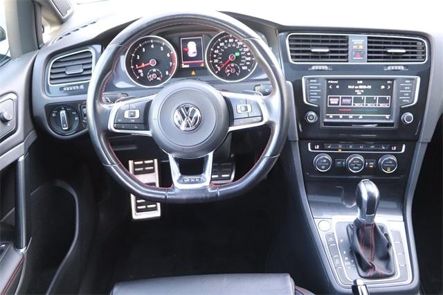 volkswagen-golfgti-2017-p-3vw447au1hm020439image-12