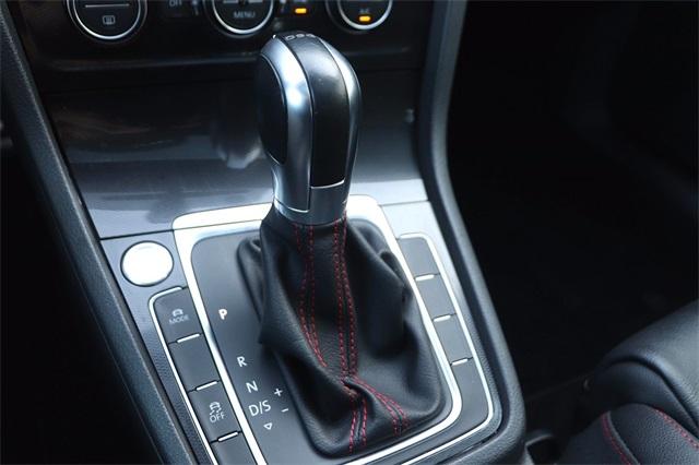 volkswagen-golfgti-2017-p-3vw447au1hm020439image-19