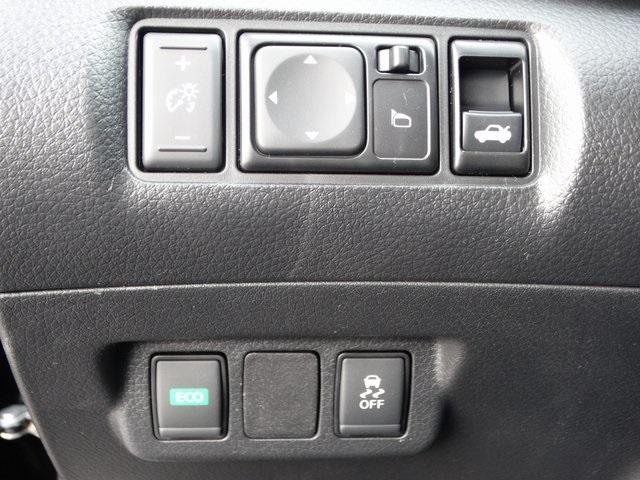 53004-3554-nissan-sentra-2019-12019