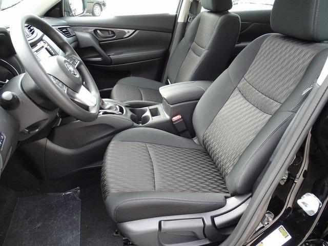 53030-3555-nissan-rogue-2020-22010