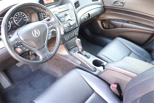acura-ilx-2017-p-19ude2f31ha002475image-8