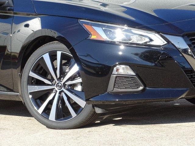 53044-3556-nissan-altima-2020-13310