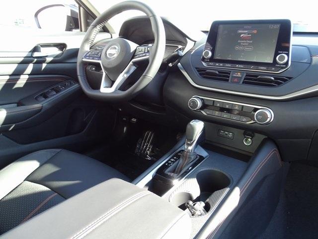 53048-3556-nissan-altima-2020-13310