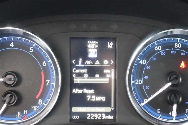 toyota-corolla-2017-p-5yfburhexhp628232image-22