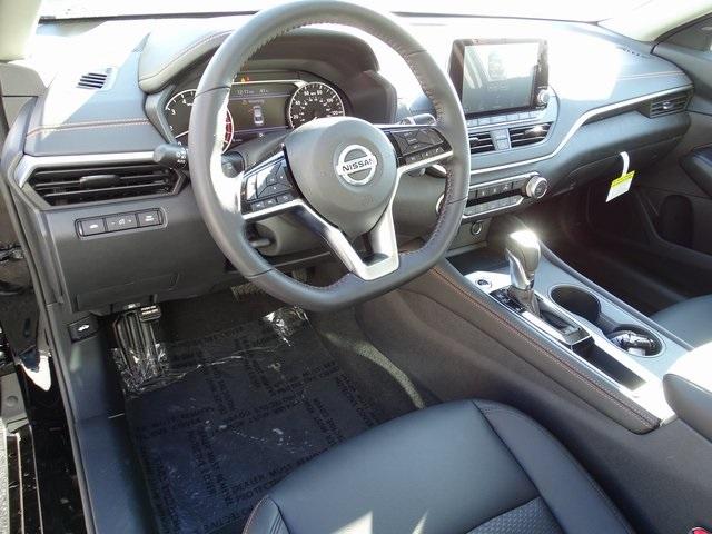 53061-3556-nissan-altima-2020-13310