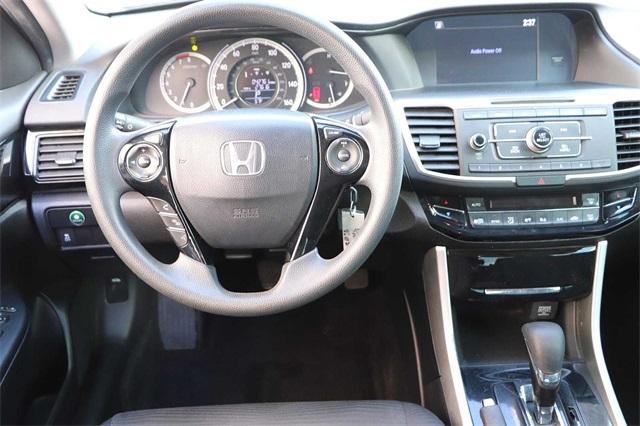 honda-accord-2017-p-1hgcr2f37ha141381image-12
