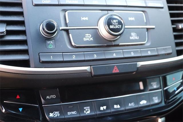 honda-accord-2017-p-1hgcr2f37ha141381image-19