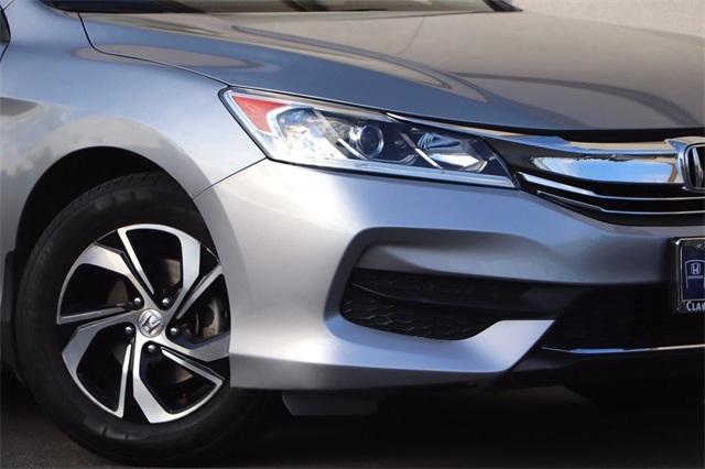 honda-accord-2017-p-1hgcr2f37ha141381image-3