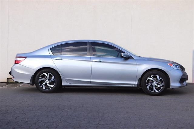 honda-accord-2017-p-1hgcr2f37ha141381image-5
