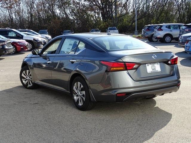 53075-3557-nissan-altima-2020-13110