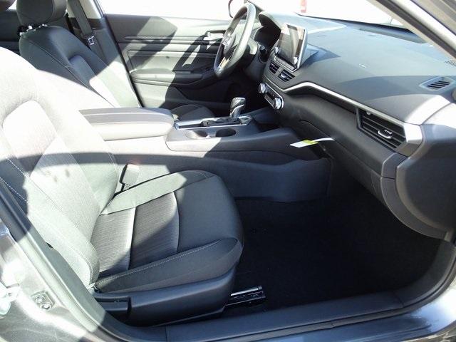 53082-3557-nissan-altima-2020-13110