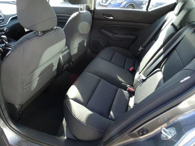 53084-3557-nissan-altima-2020-13110