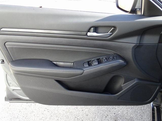 53086-3557-nissan-altima-2020-13110