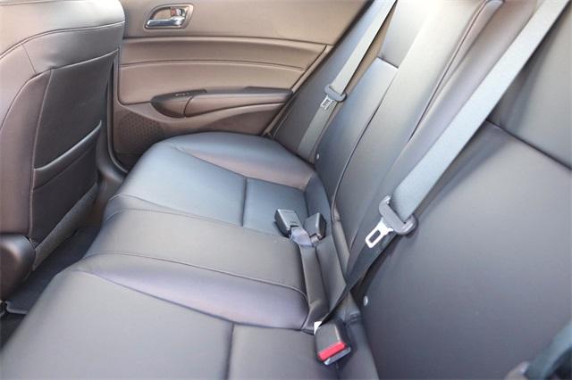 acura-ilx-2017-p-19ude2f38ha010217image-10