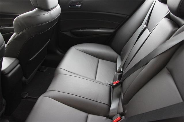 acura-ilx-2017-p-19ude2f31ha009717image-10