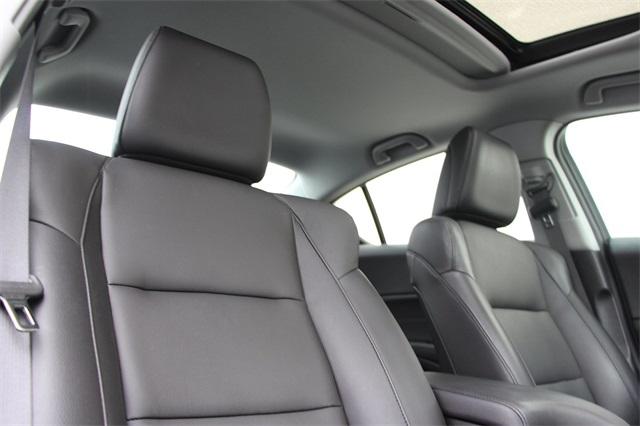 acura-ilx-2017-p-19ude2f31ha009717image-15