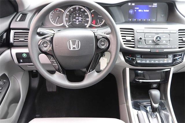 honda-accord-2017-p-1hgcr2f31ha211795image-12