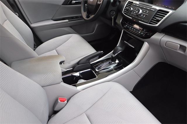 honda-accord-2017-p-1hgcr2f31ha211795image-14