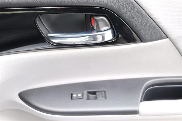 honda-accord-2017-p-1hgcr2f31ha211795image-16