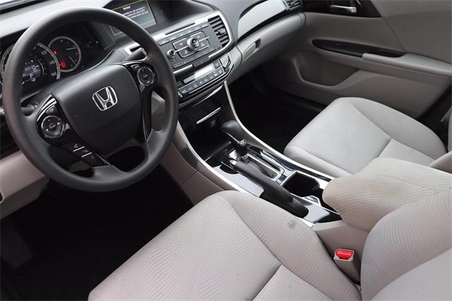 honda-accord-2017-p-1hgcr2f31ha211795image-8