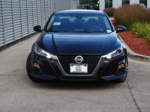 53196-3561-nissan-altima-2020-14110