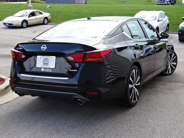 53198-3561-nissan-altima-2020-14110