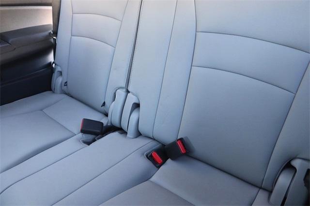 honda-pilot-2017-t-5fnyf6h08hb062638image-11