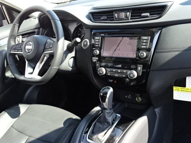 53227-3562-nissan-rogue-2020-22410