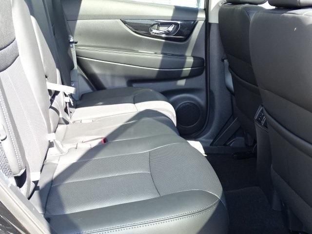 53229-3562-nissan-rogue-2020-22410