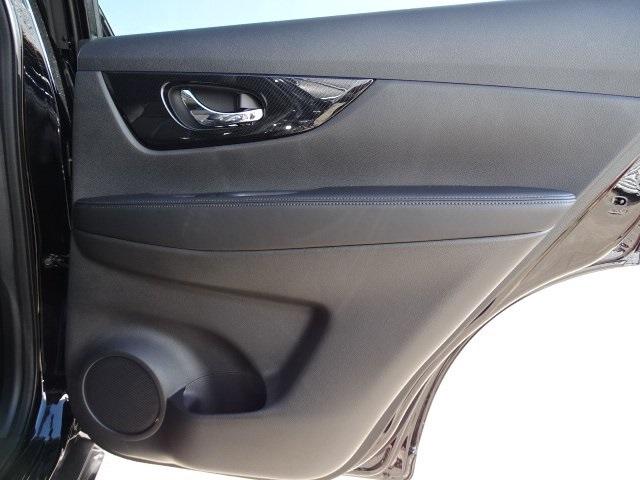 53230-3562-nissan-rogue-2020-22410