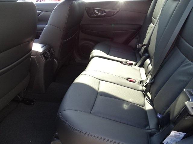 53239-3562-nissan-rogue-2020-22410