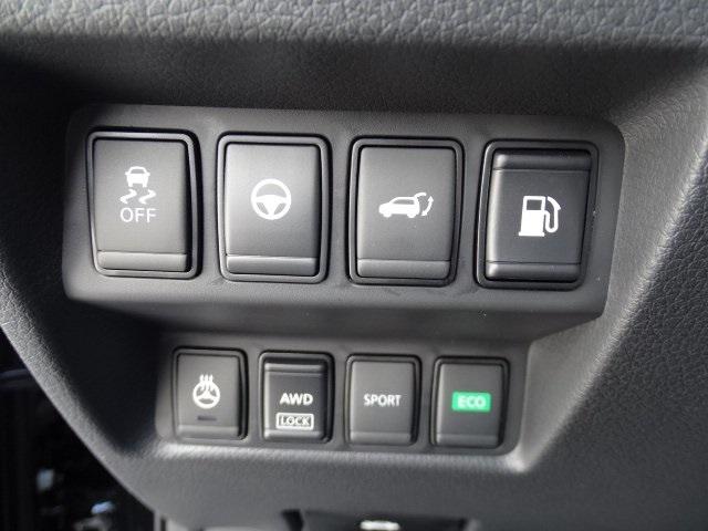 53247-3562-nissan-rogue-2020-22410