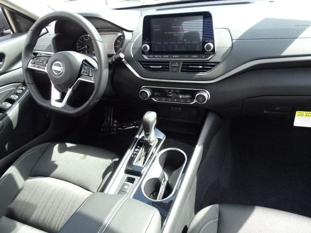 53264-3563-nissan-altima-2020-13510