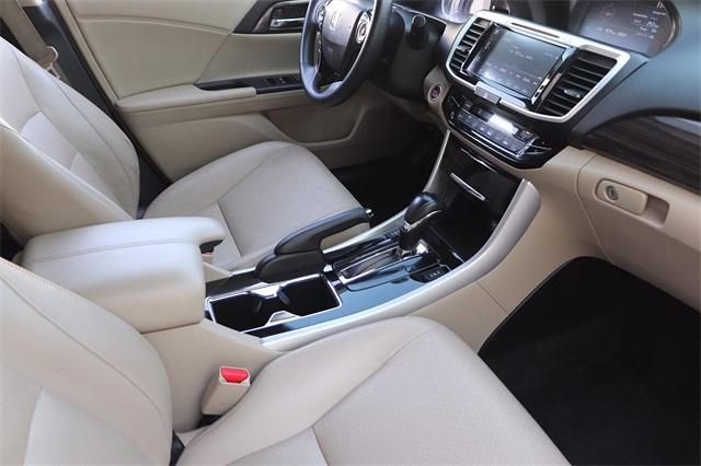 honda-accord-2016-p-1hgcr3f81ga005344image-14
