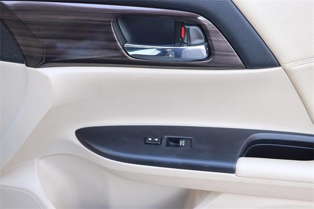 honda-accord-2016-p-1hgcr3f81ga005344image-16