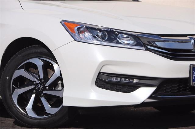 honda-accord-2016-p-1hgcr3f81ga005344image-3