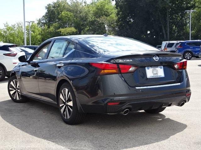 53272-3563-nissan-altima-2020-13510