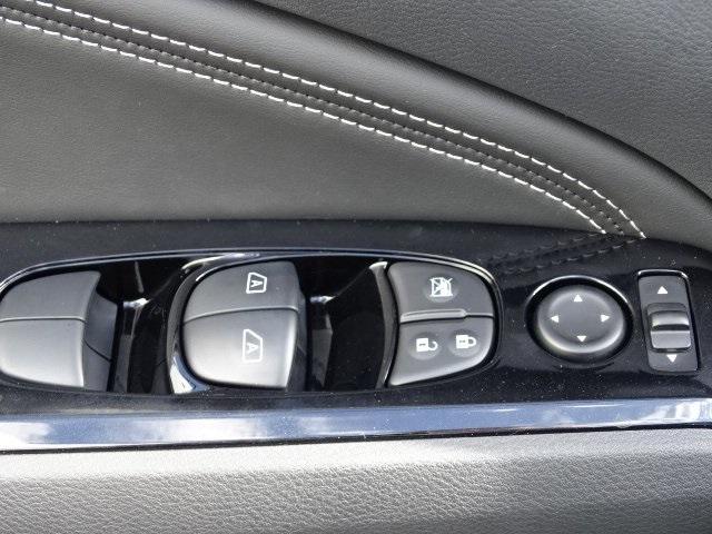 53278-3563-nissan-altima-2020-13510