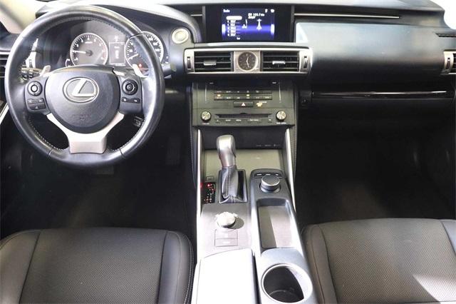 lexus-is-2016-p-jthba1d29g5032898image-11