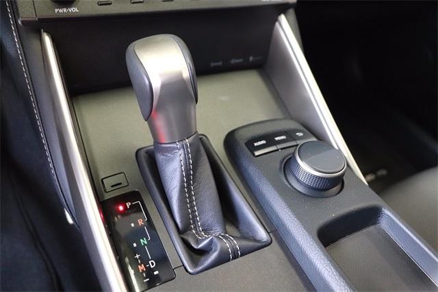 lexus-is-2016-p-jthba1d29g5032898image-20