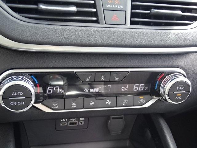 53283-3563-nissan-altima-2020-13510