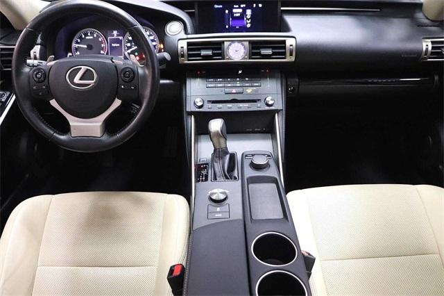 lexus-is-2016-p-jthba1d25g5036057image-11