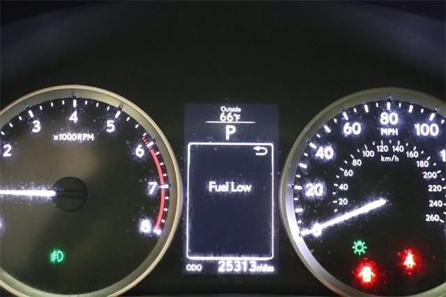 lexus-is-2016-p-jthba1d25g5036057image-21