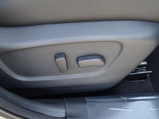 53296-3564-nissan-rogue-2020-22410